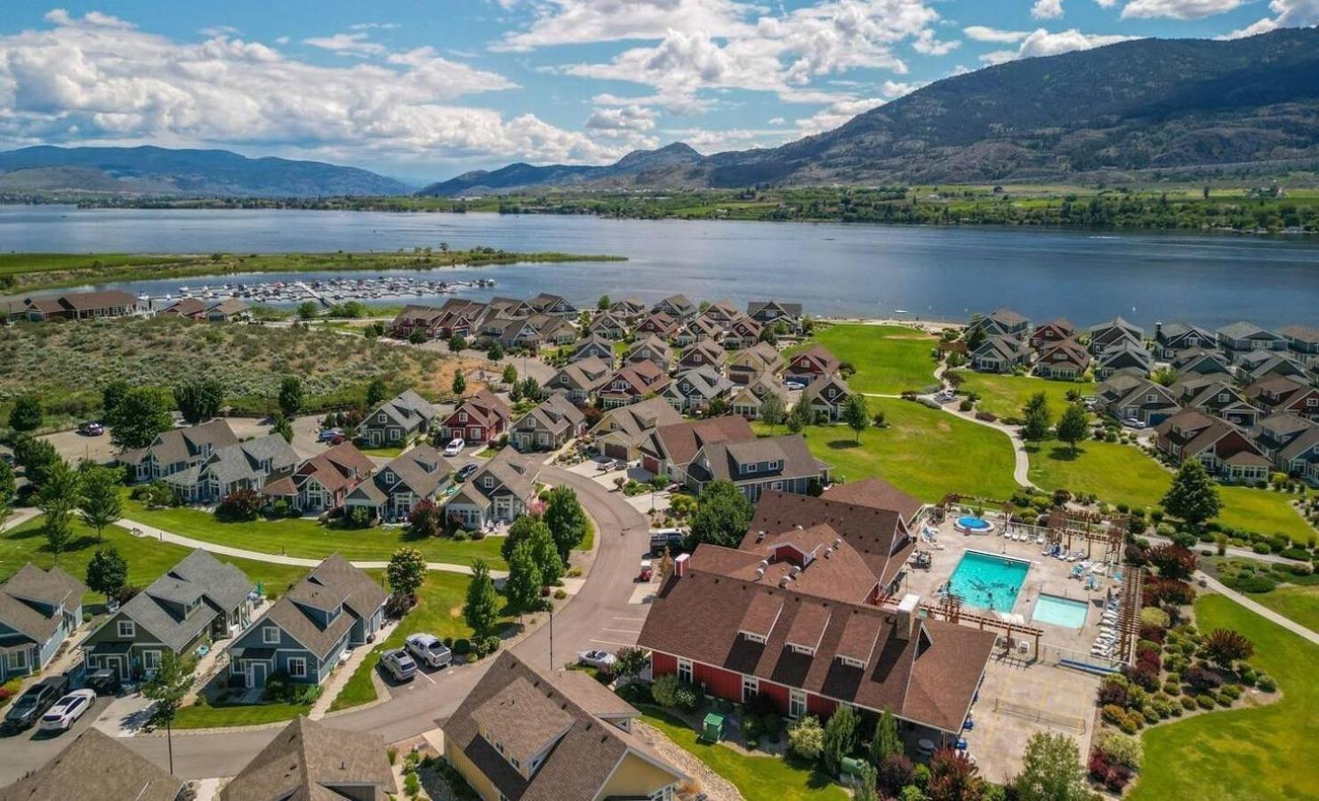 Beautiful Kismet View Cottage With Golf Cart 188 Osoyoos Ngoại thất bức ảnh