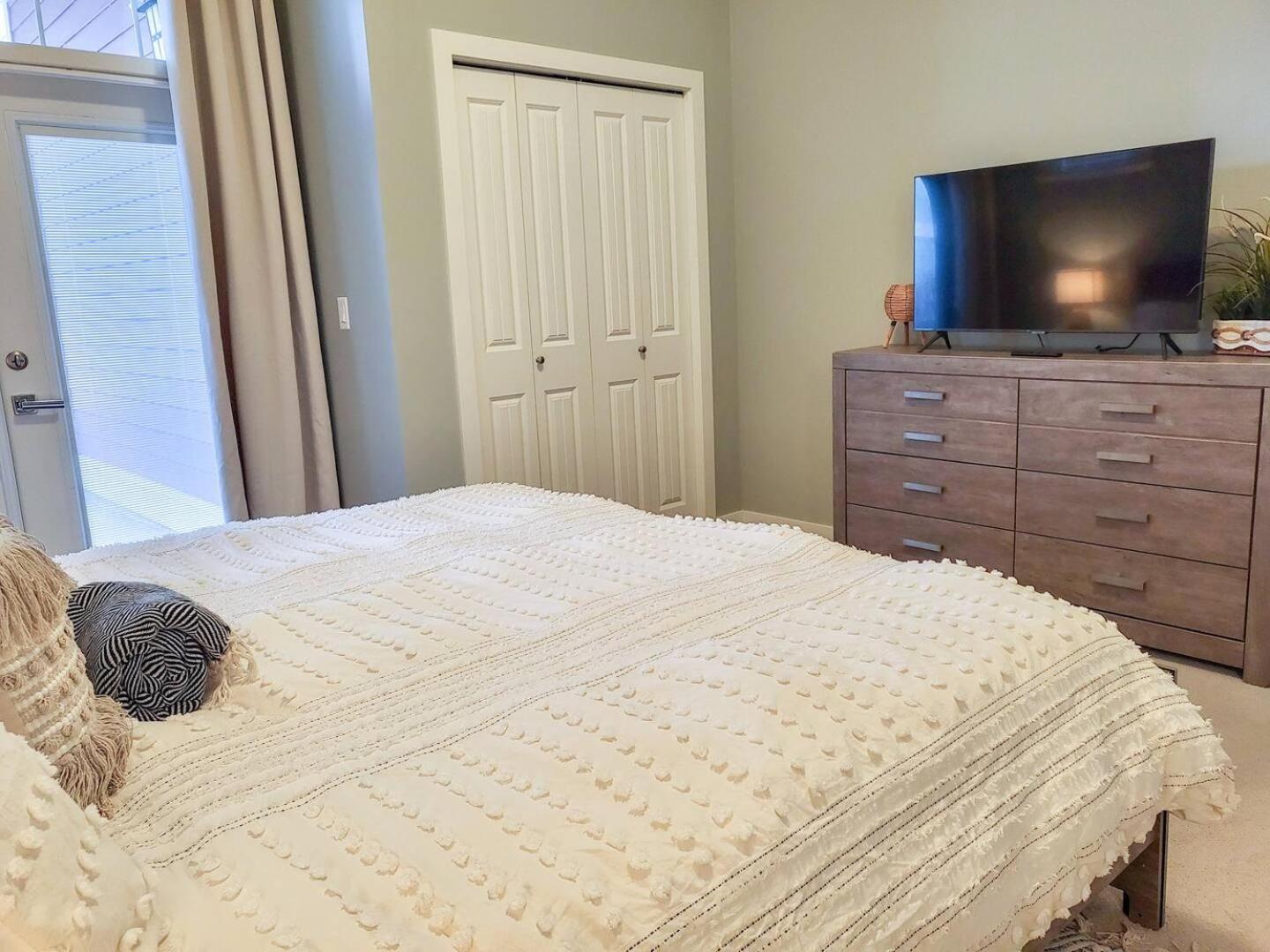 Beautiful Kismet View Cottage With Golf Cart 188 Osoyoos Ngoại thất bức ảnh